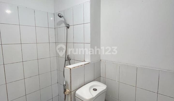 Semi-Furnished Studio for Rent - Comfortable to Live In, Well-Maintained Condition 2