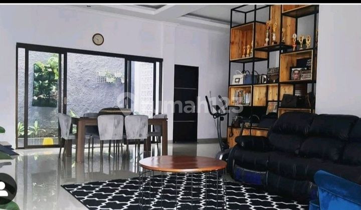 Rumah Pusat Kota Jember 2