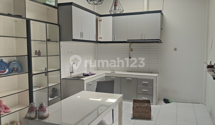 Shop House and Residential in Downtown Jember Shop House and Residential in Downtown Jember