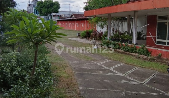 Rumah Tengah Kota Jember Rumah Tengah Kota Jember