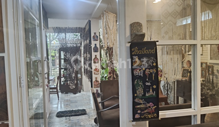 Rumah Usaha Dekat Bandara Jember 2