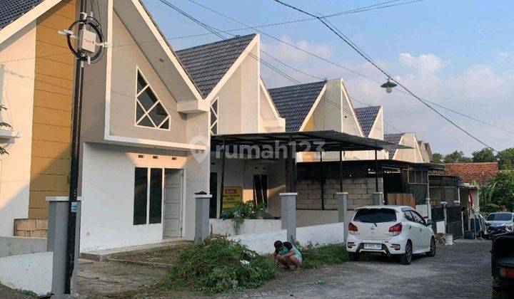 Rumah Cluster Padat Penduduk 2