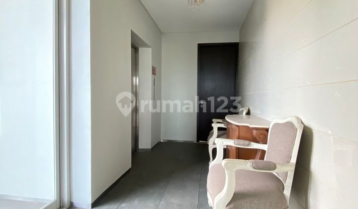 Dijual Apartemen Nirvana di Lantai Rendah, Open Kitchen dan Balkon yang Luas 2