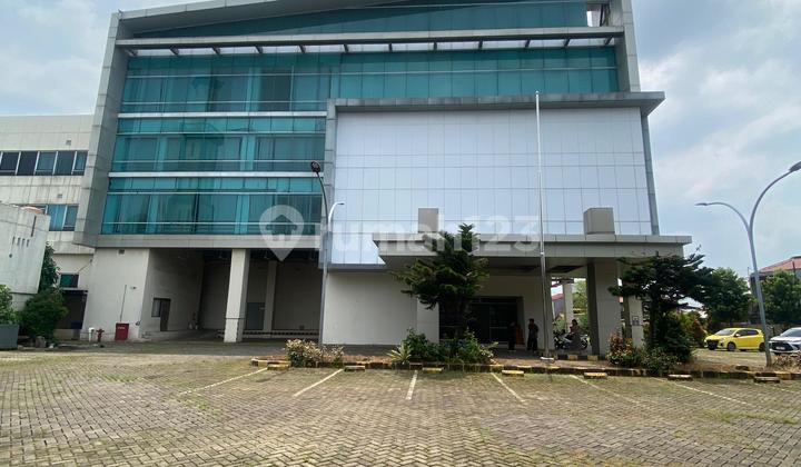 For Sale Strategic 4-Story Office Building, 9 Minutes to KRL Jatinegara Station, 500 Meters to Panjaitan Toll Road, East Jakarta