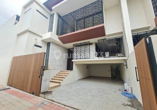 Dijual Rumah Baru Beautiful And Modern In The Gate Of 3 Houses 1