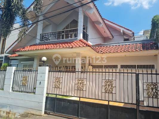 Dijual Rumah Cantik 30 Meter Ke Fatmawati Dan 5 Minutes Ke Esmod 1