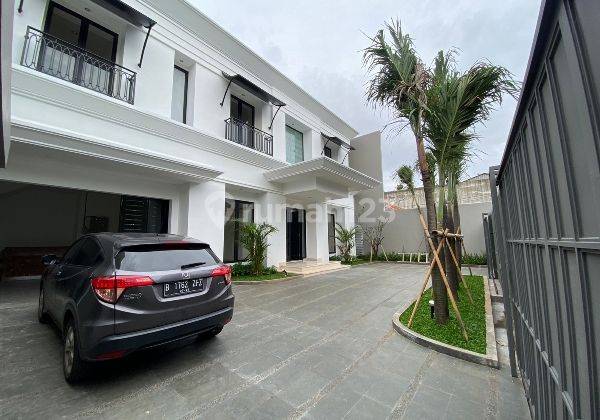 Brand New Morden Classic House In Cilandak Cipete