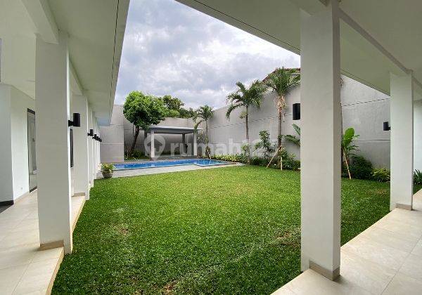 Brand New Morden Classic House In Cilandak Cipete