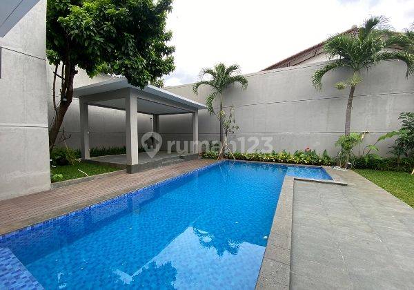 Brand New Morden Classic House In Cilandak Cipete
