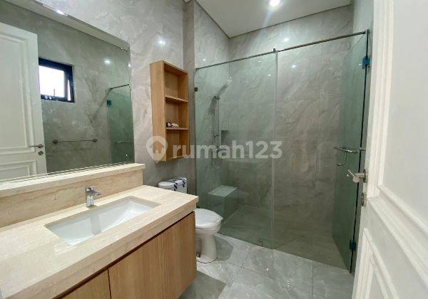 Brand New Morden Classic House In Cilandak Cipete