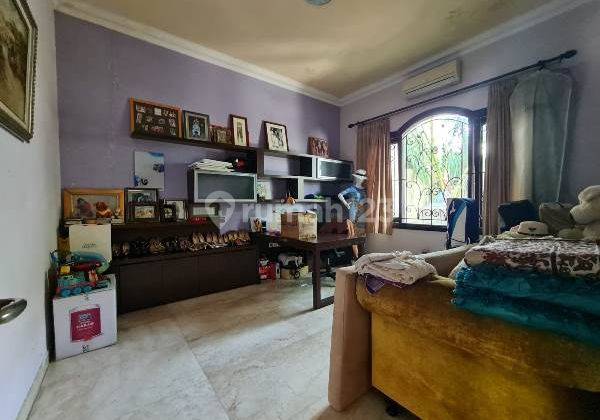 Beautiful Stand Alone With Furnished In Bangka South Jakarta