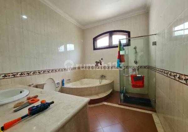 Beautiful Stand Alone With Furnished In Bangka South Jakarta