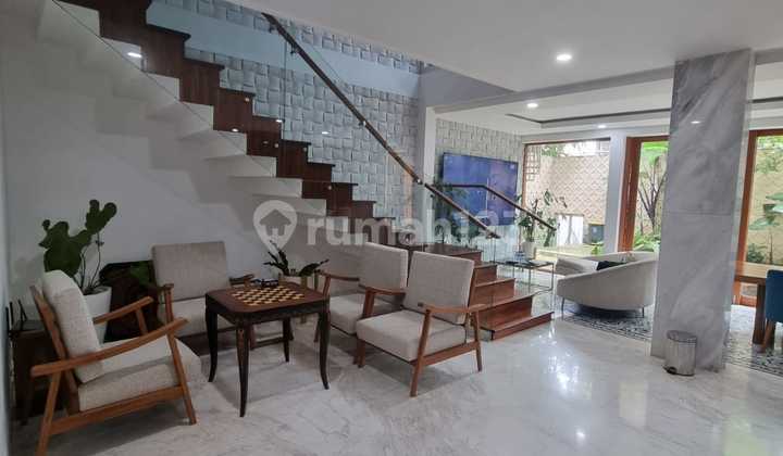 Beautiful Modern House Furnished With Best View Rooftop