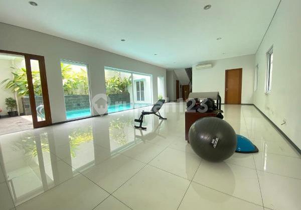 For Rent Modern House That Has A Huge Space For Yoga And Roof Top In Senopati Jakarta Selatan 2