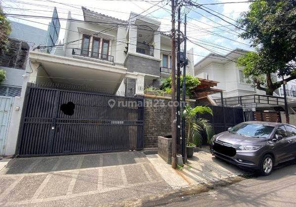 For Rent Modern House In Elite Senopati Area With Private Pool 1