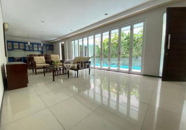For Rent Modern House Furnished With S.pool In Elite Senopati  4
