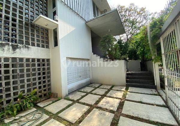 For Rent Modern House Designed As City House In Patra Kuningan 2