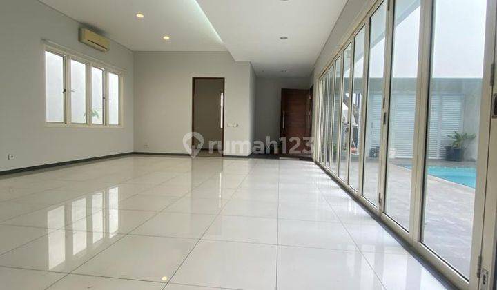 Disewa Rumah Minimalis Lingkungan Elite Senopati Dengan Private Pool 2