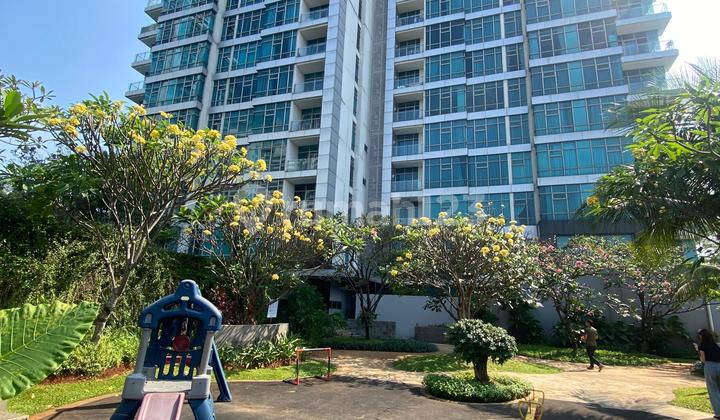 2 Bedrooms Essence Darmawangsa Apartment East Tower Best View 1