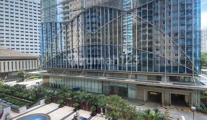 For Sale Comfortable Unit at Sahid Palace Apartment 3Br Pool View