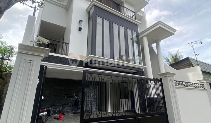 Brandnew House di Belakang Citos - Desain Elegan & Lokasi Premium Cilandak Jakarta Selatan Brandnew House di Belakang Citos - Desain Elegan & Lokasi Premium Cilandak Jakarta Selatan