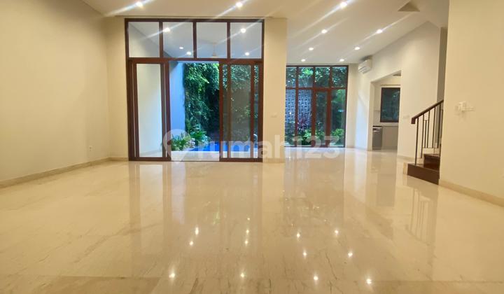 For Rent Elegant House in Compound with Beautiful S.Pool dan Garden in Kemang, South Jakarta Area 2