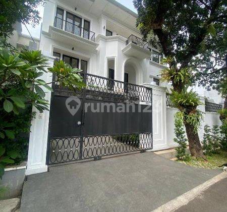 Rumah Mewah Bergaya Modern 3 Lt Dan Private Lift Di Panglima Polim