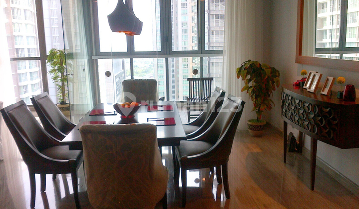 Dijual 3BR Apartemen Kemang Village Tower Bloomington, With Best View