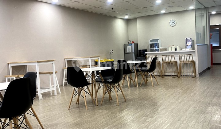 Disewa Office Space Dengan View Indah di East Tower, Kuningan Jakarta Selatan Disewa Office Space Dengan View Indah di East Tower, Kuningan Jakarta Selatan