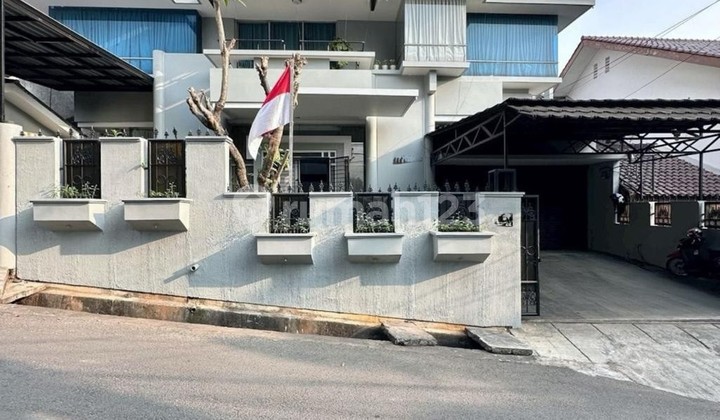 Affordable Luxury House in Pondok Pinang, Close to Pondok Indah Mall 2