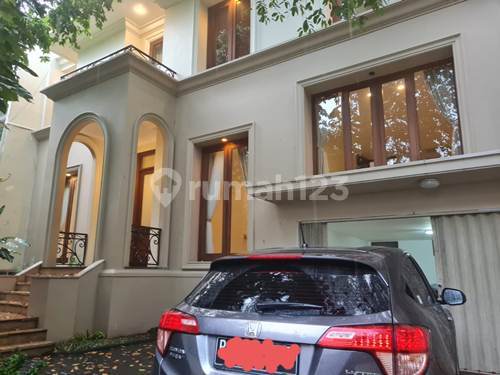For Rent Beautiful Stand Alone House With Garden and Swimming Pool In the Backyard, In Elite Area Pondok Indah 2