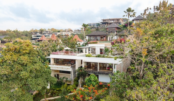 Dijual Villa Mewah Dengan Pemandangan Laut Di Beverly Hills Of Jimbaran Bali Dijual Villa Mewah Dengan Pemandangan Laut Di Beverly Hills Of Jimbaran Bali