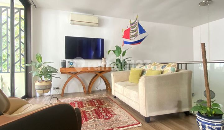 Dijual Rumah Modern dengan Interior Mewah Di Compound Tenang Dekat Rumah Sakit Hermina Ciputat 2