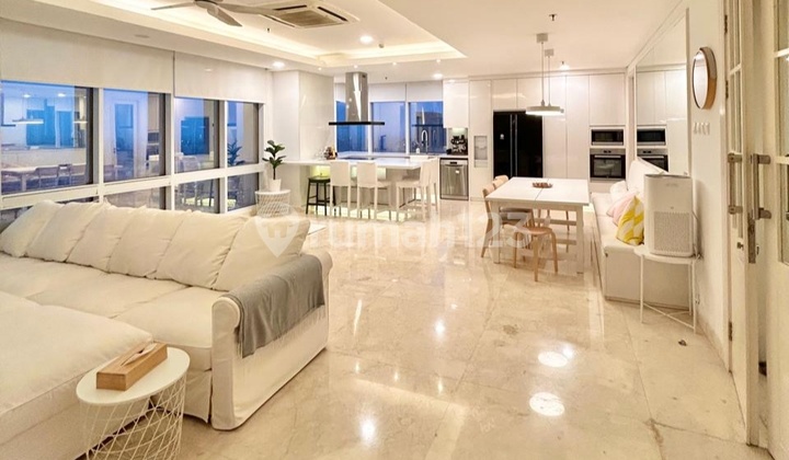 The Grove Suites Kuningan Epicentrum Apartment, South Jakarta, 3 Bedrooms