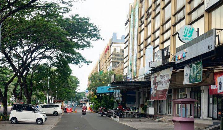 Ruko Green Lake City Hadap Jalan Raya 4 Lantai Lokasi Ramai Bisa Kpr 2
