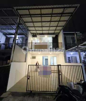 House in Mutiara Puri Kembangan Housing 5x12m² 2 Floors New SHM Renovated House in Mutiara Puri Kembangan Housing 5x12m² 2 Floors New SHM Renovated
