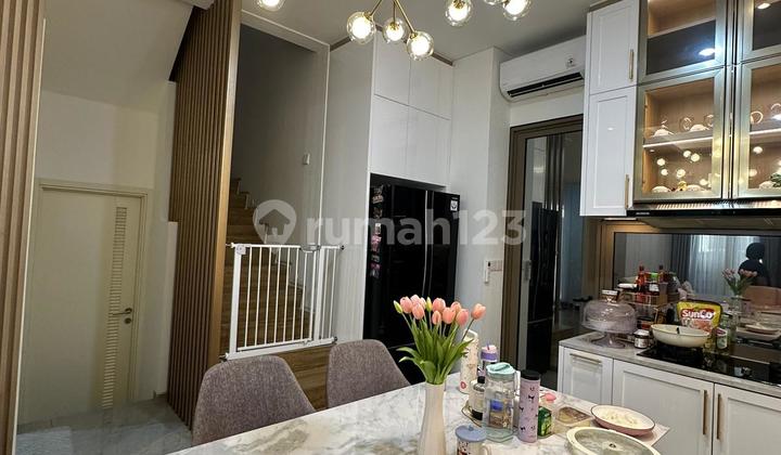 Termurah Rumah Puri 11 The Heritage 7X12,5M2 3 Lantai Full Furnish