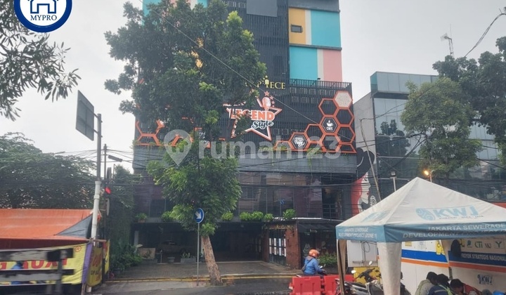 Hotel on Jl. Biak, Cideng, Central Jakarta with SHM