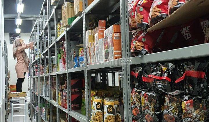 GUDANG DAN KANTOR  DI MERUYA JAKARTA BARAT LUAS 1600m2 5 LANTAI PINGGIR JALAN