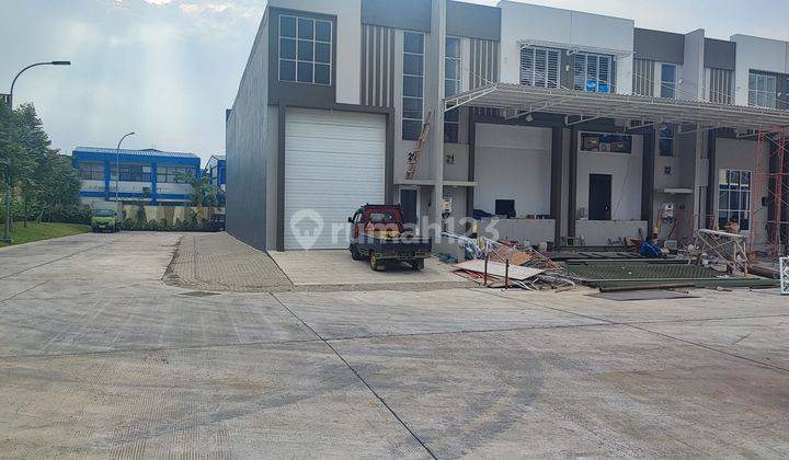 Gudang di GREEN LAKE CITY AKSES TOLL LANGSUNG 140 m2. 1