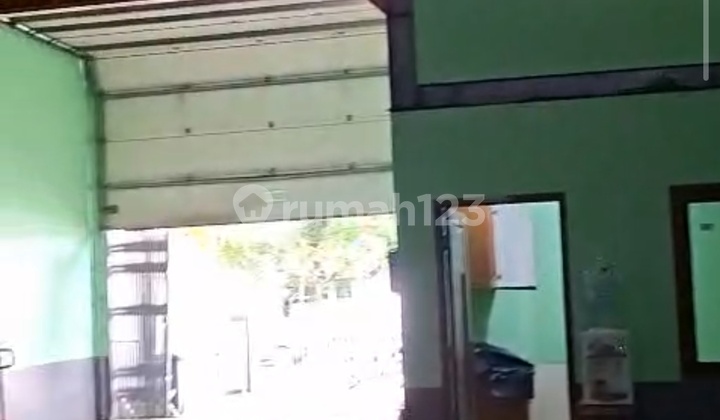 Warehouse in BSD Techno Park, size 12x30 m², with a 2-story office. Warehouse in BSD Techno Park, size 12x30 m², with a 2-story office.