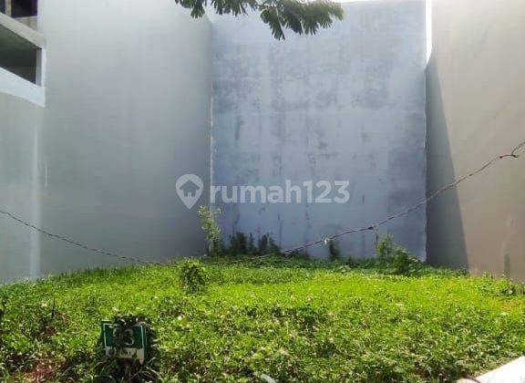 Tanah Kavling di Green Lake City 200 m² dekat Danau 1