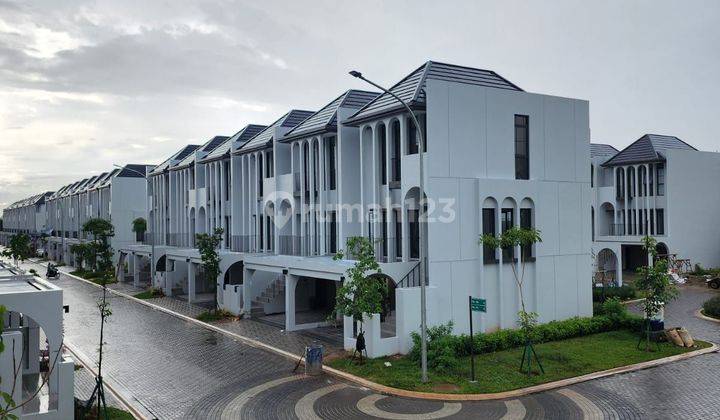 Rumah Hoek Di Bsd City Greenwich Cluster Aether Dekat Ke Toll Serpong, Aeon 1