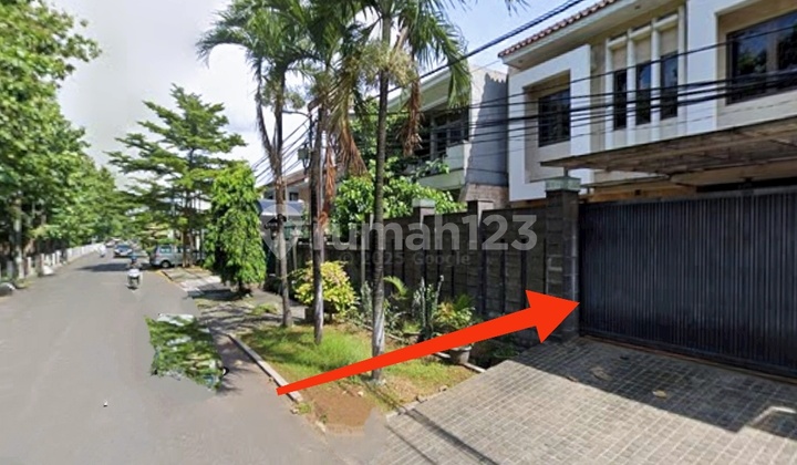 Rumah Di Komplek Kebon Jeruk Baru Di Jalan Utama Luas 241m2 2 Lantai 