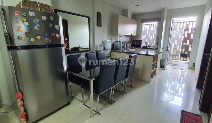 Town House Puri Mansion Depan Pool Furnished Termurah Siap Huni 2