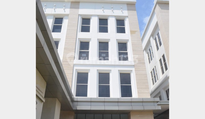 Gedung Perkantoran 6 Lantai Lokasi Strategis Jalan Boulevard BSD Gedung Perkantoran 6 Lantai Lokasi Strategis Jalan Boulevard BSD