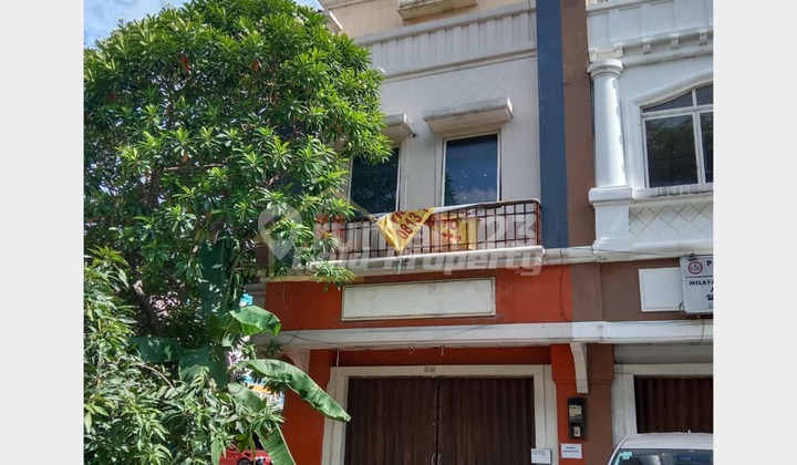 Corner 3-Storey Shop House Near BSD Modern Market, Close to Campus, Near Toll Road Corner 3-Storey Shop House Near BSD Modern Market, Close to Campus, Near Toll Road