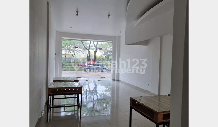 3-Storey Shophouse Facing the Road in Front of Atmajaya BSD Campus, Strategic Location 2
