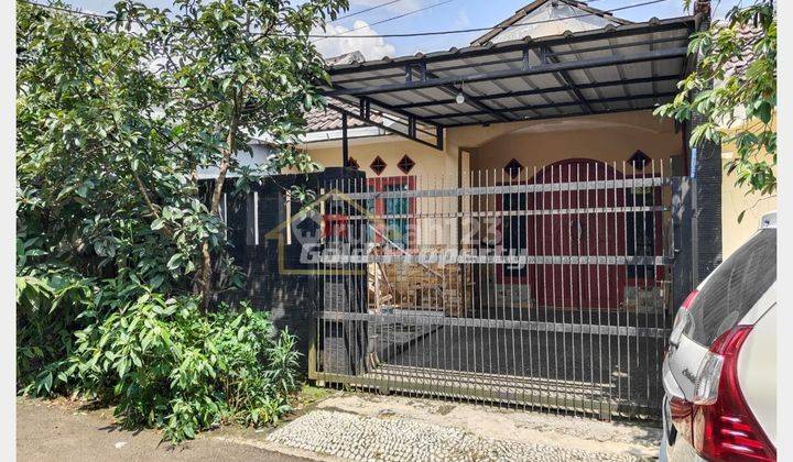 tampak depan rumah 1 lantai taman griya