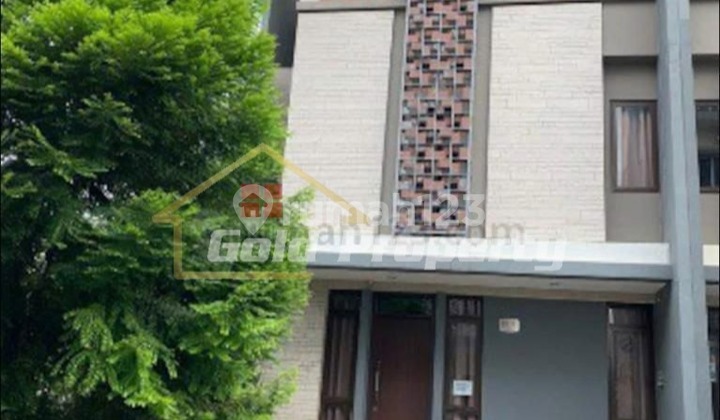 For Rent: 3-Story House in Regentown BSD, Near ICE BSD, Near OCBC, Near Prasetya Mulya, Near Aeon Mall, Near Toll Road For Rent: 3-Story House in Regentown BSD, Near ICE BSD, Near OCBC, Near Prasetya Mulya, Near Aeon Mall, Near Toll Road